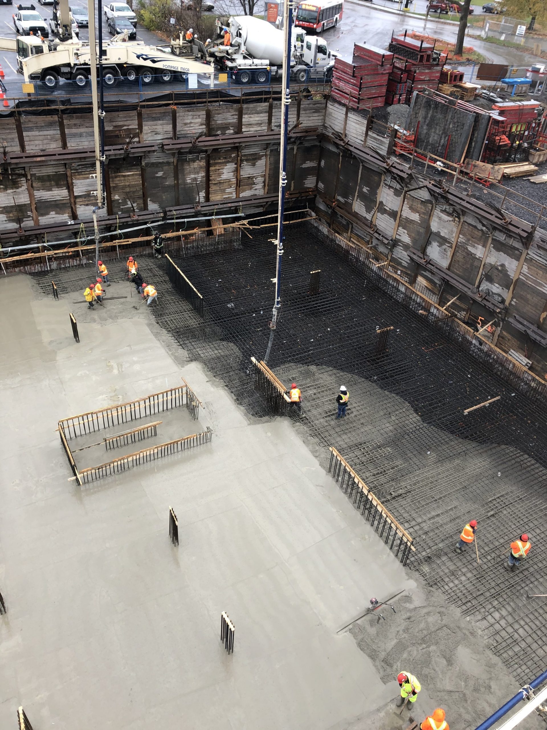 Contractor pours 1,900 cu. m. of concrete in single-day Ottawa